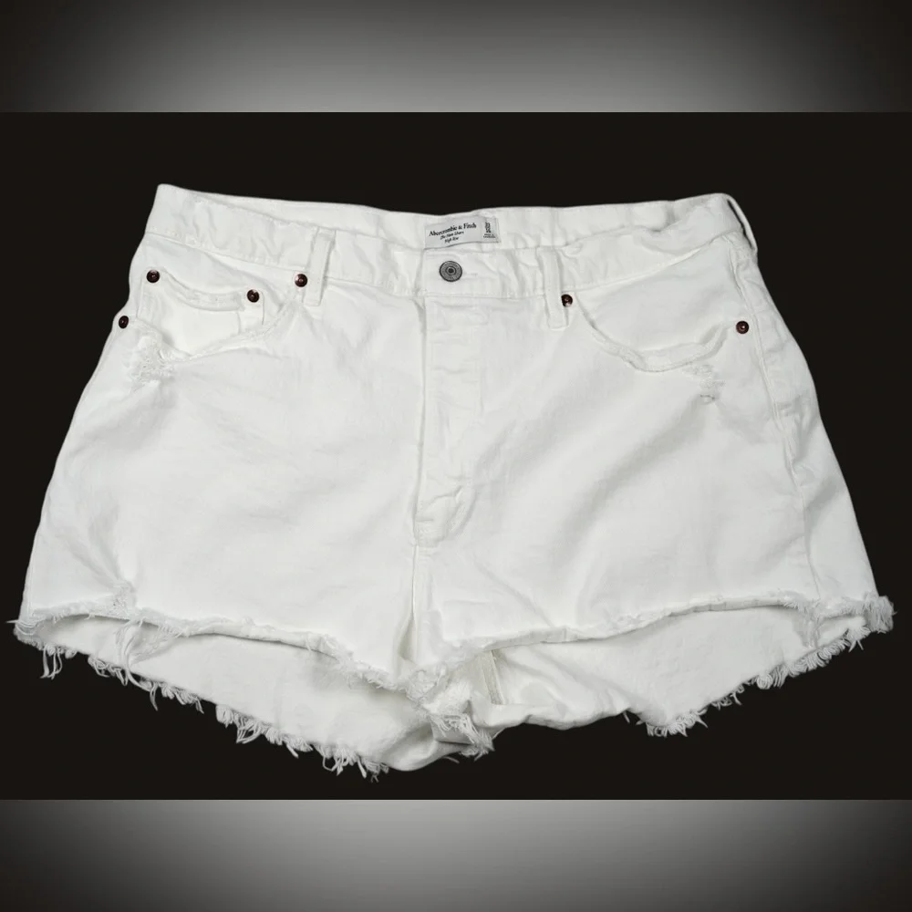 Abercrombie & Fitch Curve Love White Denim Mom Shorts High Rise Distressed